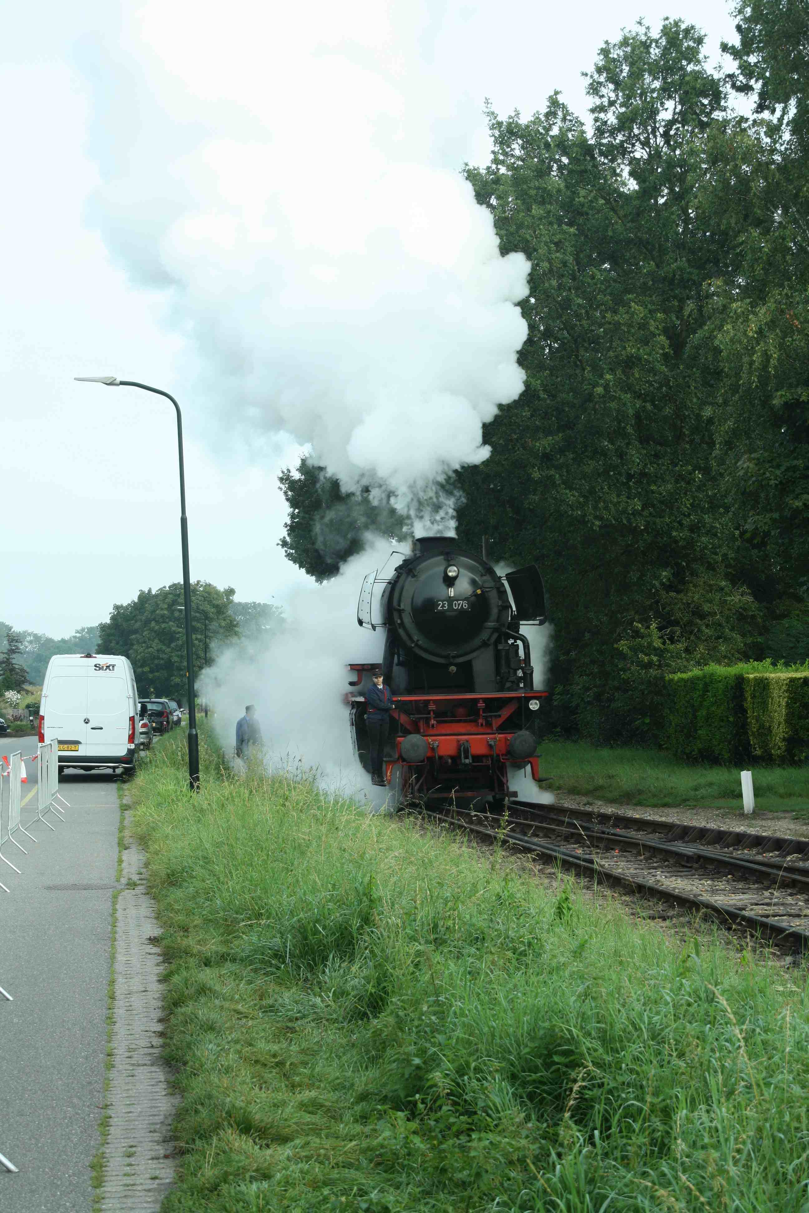 230903 104 Beekbergen Bf Dampfloks VSM ex DB 23 071 und VSM ex DB 23 076 setzten um komp