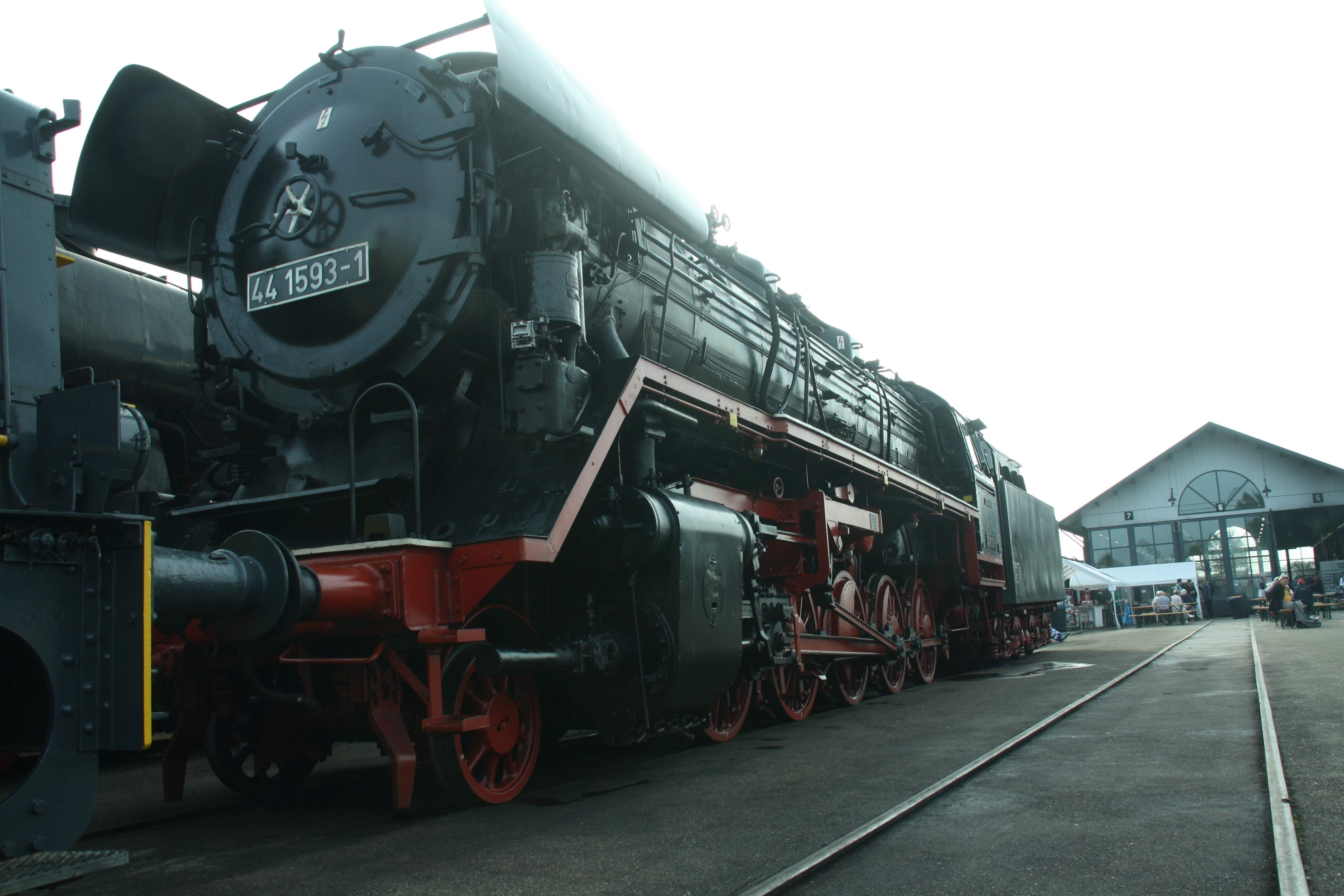 230903 149 Beekbergen Bw Dampflok VSM ex DB 44 1593 ausgestellt komp