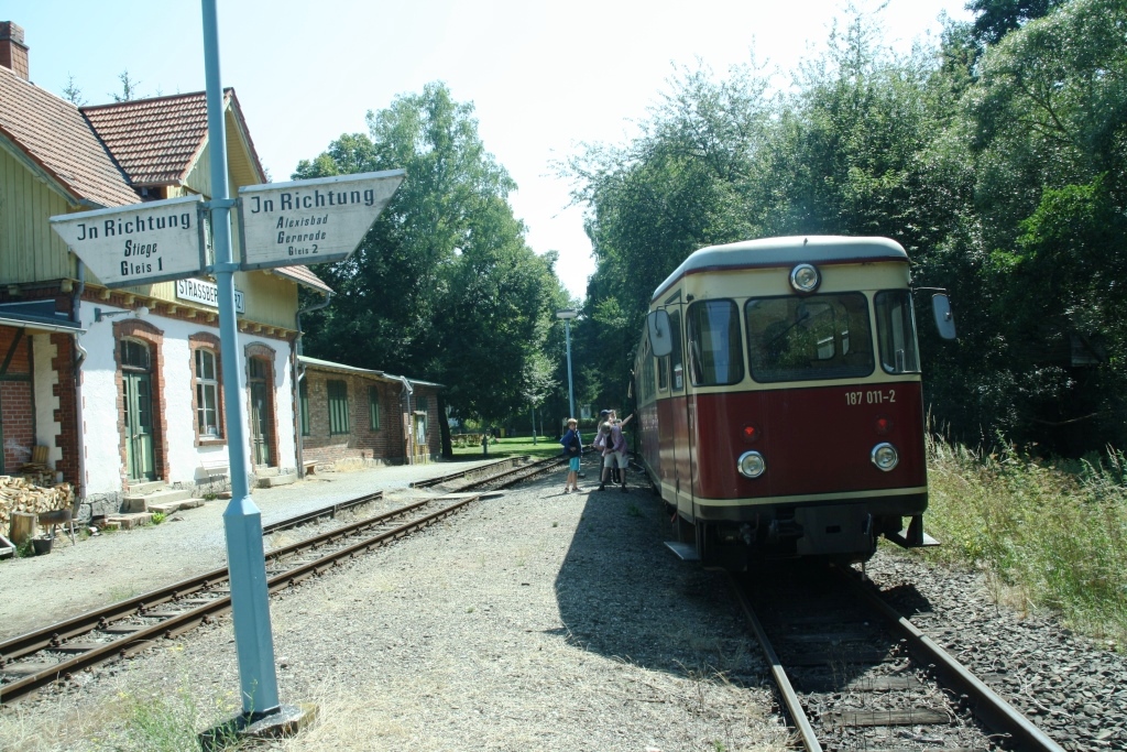 220809 128 Strassberg Bf HSB 187 011 2 Zug 8952 von Eisfelder Talmhle nach Quedlinburg