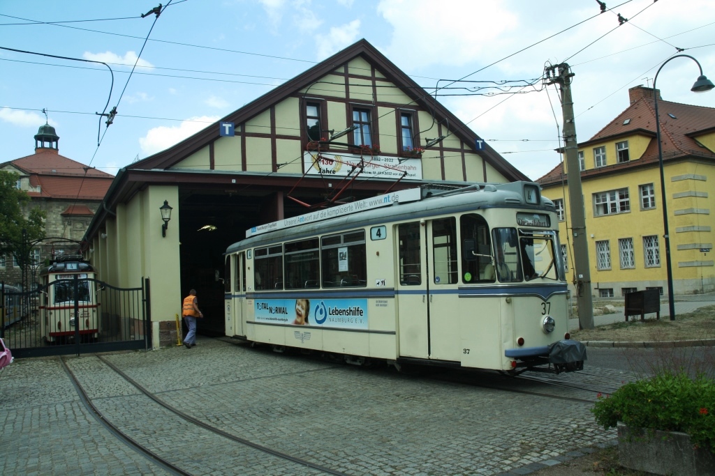 220810 181 Naumburg Saale NSG Tw 37 Typ Gotha Bj 1959 fhrt aus Werkstatt